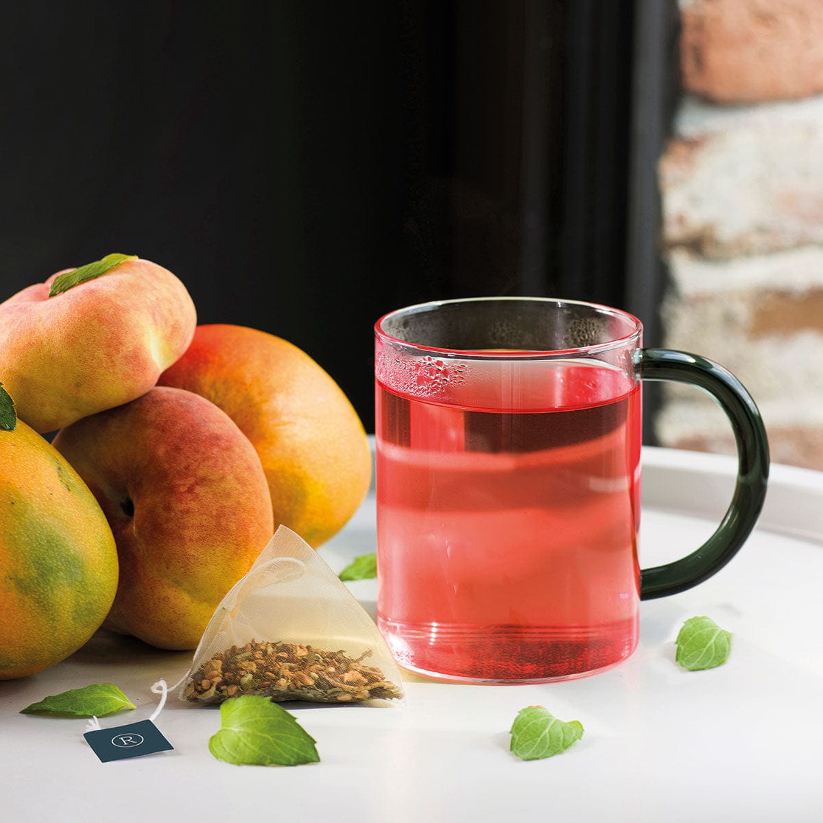 Mexican Hibiscus, Mango & Moringa Tea
